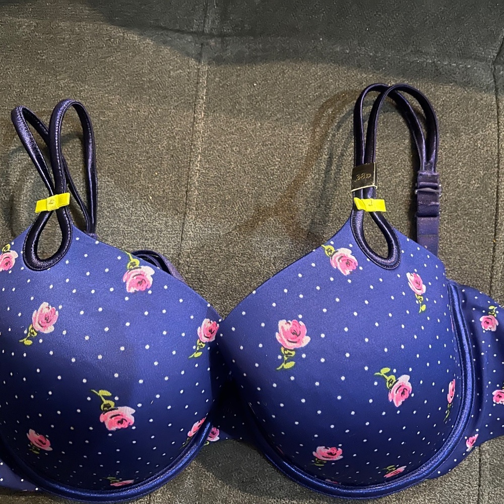 Victoria's Secret vintage sexy little things Demi bra with low back strap